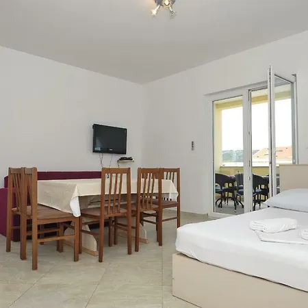 Apartmani Vrtlici Zdenka Stara Novalja Exterior photo