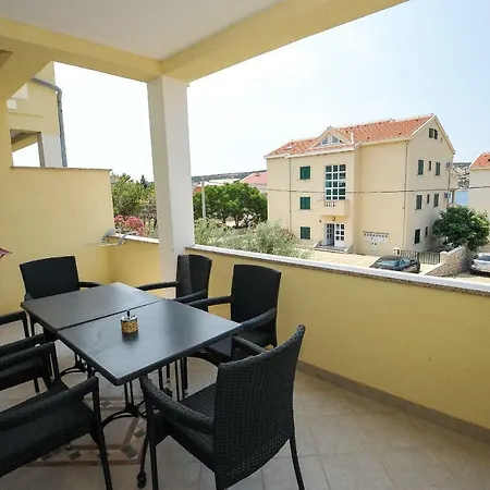Apartmani Vrtlici Zdenka Stara Novalja Exterior photo