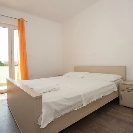 Apartmani Vrtlici Zdenka Stara Novalja Exterior photo