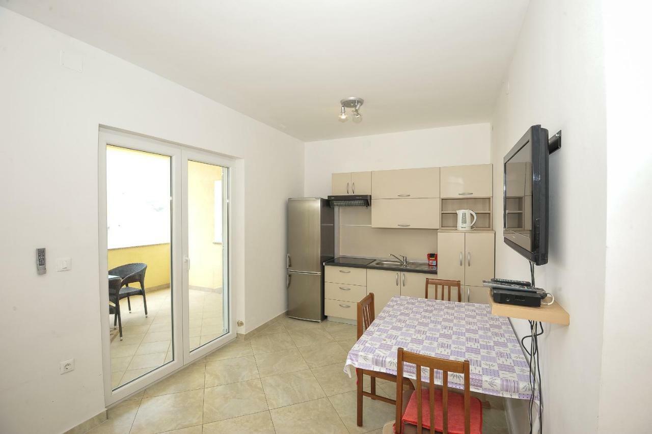 Vrtlici Zdenka Apartment *